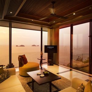 CN_livingareaview01_19_700x525_FitToBoxSmallDimension_Center